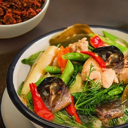 แกงอ่อมปลาดุกย่าง