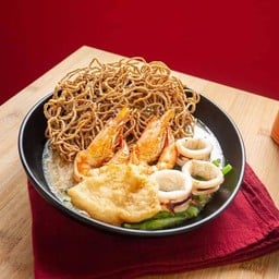 บะหมี่กรอบราดหน้าทะเล