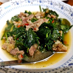 แกงอ่อมน่องลาย