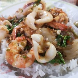 ก๋วยจั๊บน้ำข้นรสเด็ด  โบราณ เครื่องเน้นๆ by สงวนป่าคาเฟ่