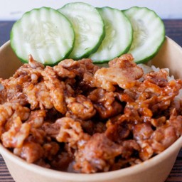 ข้าวราดผัดพริกหม่าล่า