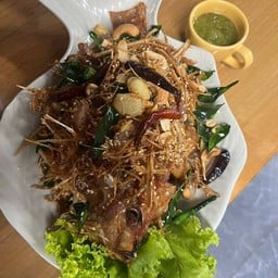 ปลาทับทิมทอดสมุนไพร