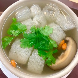 เยื่อไผ่ตุ๋นซี่โครงหมู