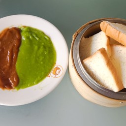 ขนมปังนึ่งสังขยาชาไทย