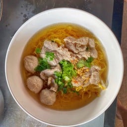 ก๋วยเตี๋ยวน้ำใสหมู