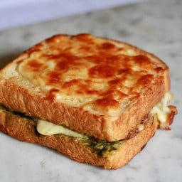 Hamcheese sandwich (frozen)