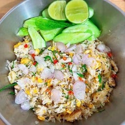 ข้าวผัดปลาทูเเมว.