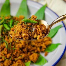 คั่วกลิ้งหมูสับ (กับข้าว)