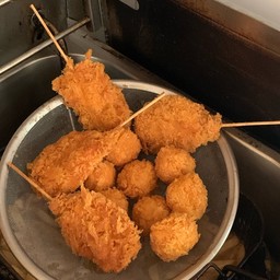 เซตอิ่มใจชุด4 มินิชีสบอล + ไก่เสียบไม้