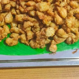 ข้าวเหนียว-หมูทอด&ไก่ทอด @บ้านล่าง6