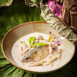 สายบัวต้มกะทิปลาทู