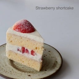 Strawberry Shotcake