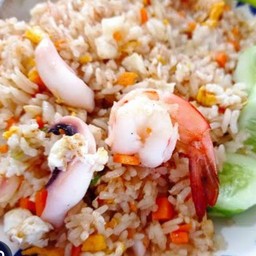 ข้าวผัดทะเล