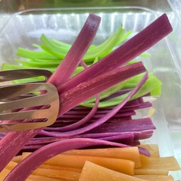 เส้นมันหนึบม่วง