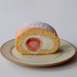 STRAWBERRY ROLL