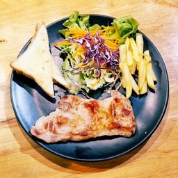 สเต็ก หมูพริกไทยดำ