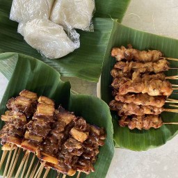 หมูปิ้งโบราณ 3 ม - JW เพลส