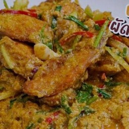 เนื้อปลากะพงทอดผัดผงกระหรี่(กับข้าว)