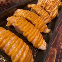 แซลมอนสไปซี่ 1คำ