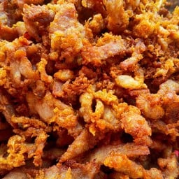 หมูกระเทียม ไม่เกรียม ไม่ใ่ช่ร้านเรา