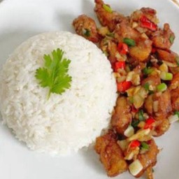 ข้าวไก่กรอบคั่วพริกเกลือ