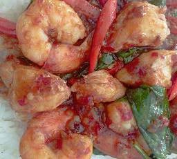 ผัดน้ำพริกเผาปูกุ้งราดข้าว