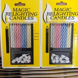 เทียนเป่าไม่ดับ 1 กล่อง คละสี 10 แท่ง/กล่อง