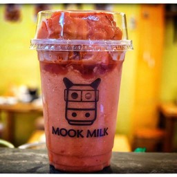 สตรอเบอรี่ปั่นสมูตตี้