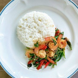 ข้าวผัดกระเพรากุ้ง