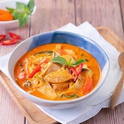 แกงหน่อไม้ดองไก่