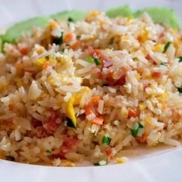 ข้าวผัดแหนม