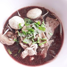 ก๋วยเตี๋ยวหมูน้ำตก