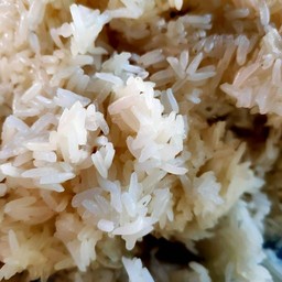 เหนียว ตองตอง จองได้จ้า ครึ่งโล