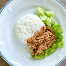 ข้าวหมูกระเทียม