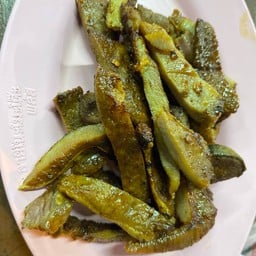ร้านลาบร้อยเอ็ดซอย2(ร้านลุงจ่อย)