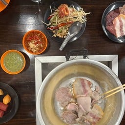 เนเน่หมูกระทะ