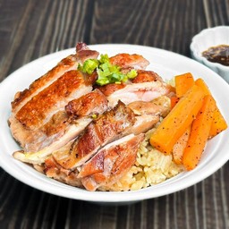 ข้าวผัดเนยกระเทียมไก่ซูวีย่าง