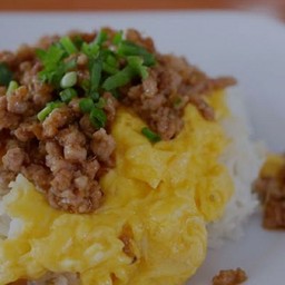 ข้าวไข่ข้นหมูสับ