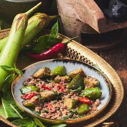 มะเขือยาวผัดหมูสับปลาเค็มหอม