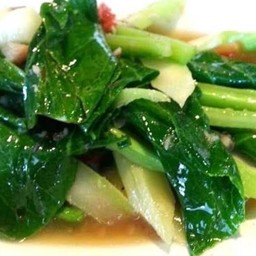 คะน้าผัดน้ำมันหอย