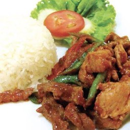 ข้าวราดพริกแกงหมูหรือไก่