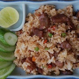 ข้าวผัดเนื้อ