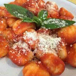 น็อคกี้ซอสมะเขือเทศ