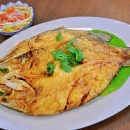 RE009ปลากะพงทอดน้ำปลา