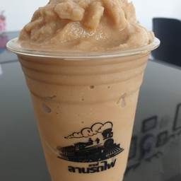 กาแฟมะพร้าวนมสดปั่น