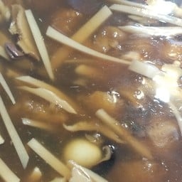 กระเพาะปลา น้ำแดง + เส้นหมี่ลวก