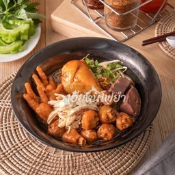 ก๋วยเตี๋ยวไก่พิเศษ