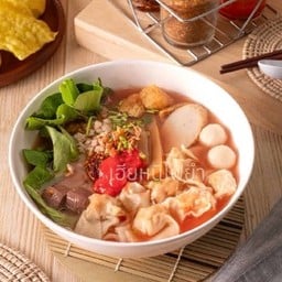เกีี๊ยวหมูเย็นตาโฟต้มยำ