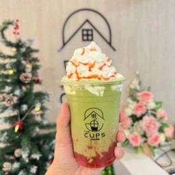 สตรอว์เบอร์รีมัทฉะ (ปั่นรวมวิปครีม)