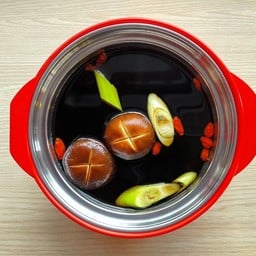 ซุปชาบูน้ำดำ